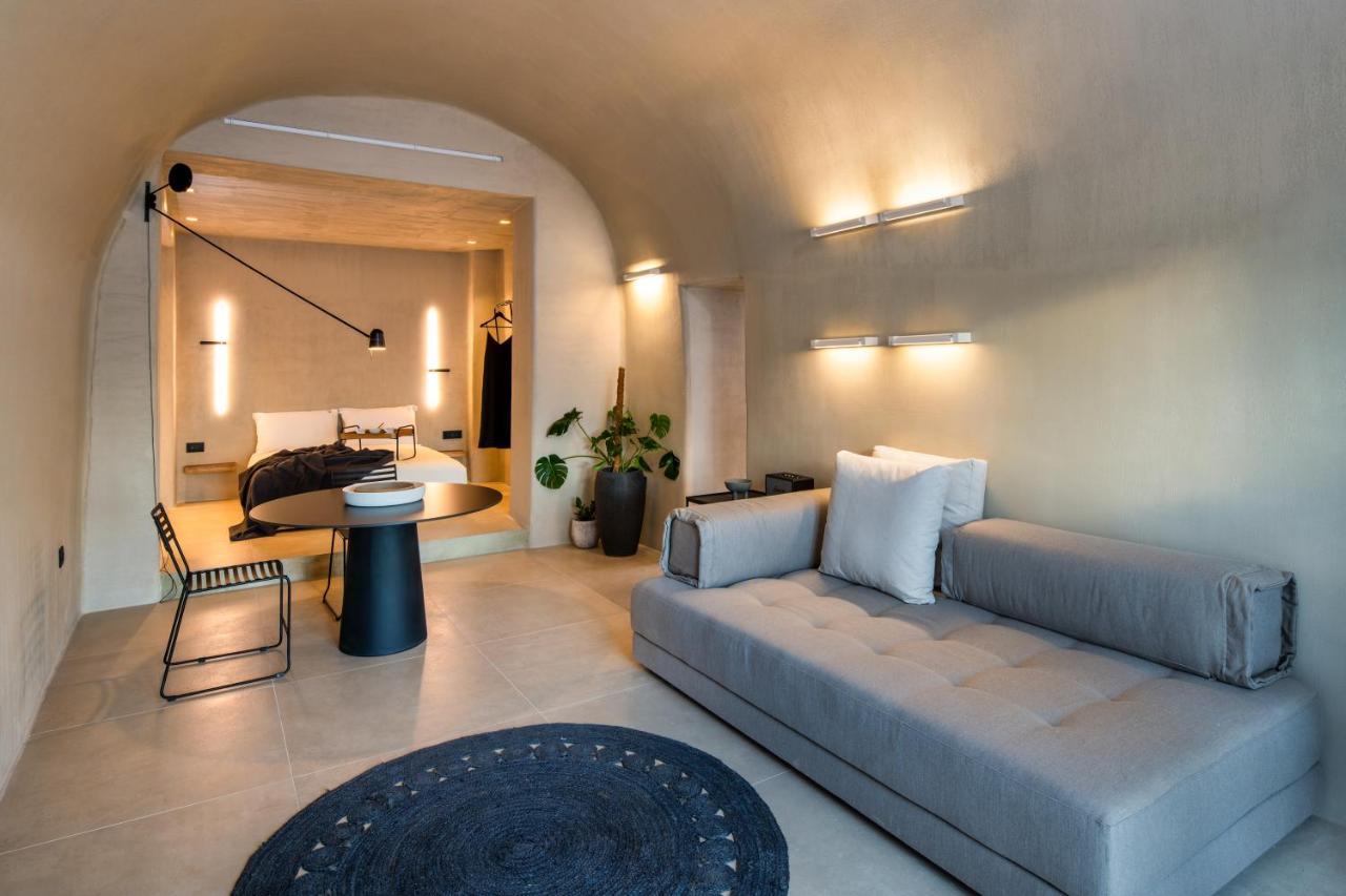 Iota Monocave By Thireon Villa เอีย ภายนอก รูปภาพ